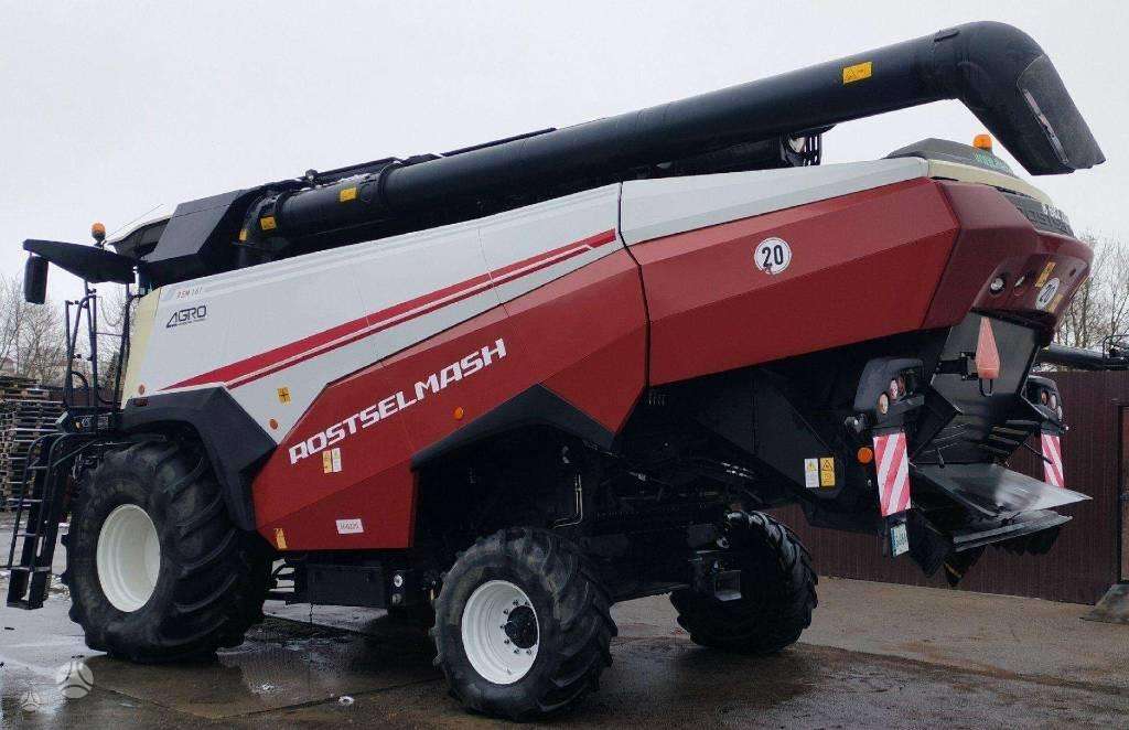 Rostselmash RSM 161, kombainai