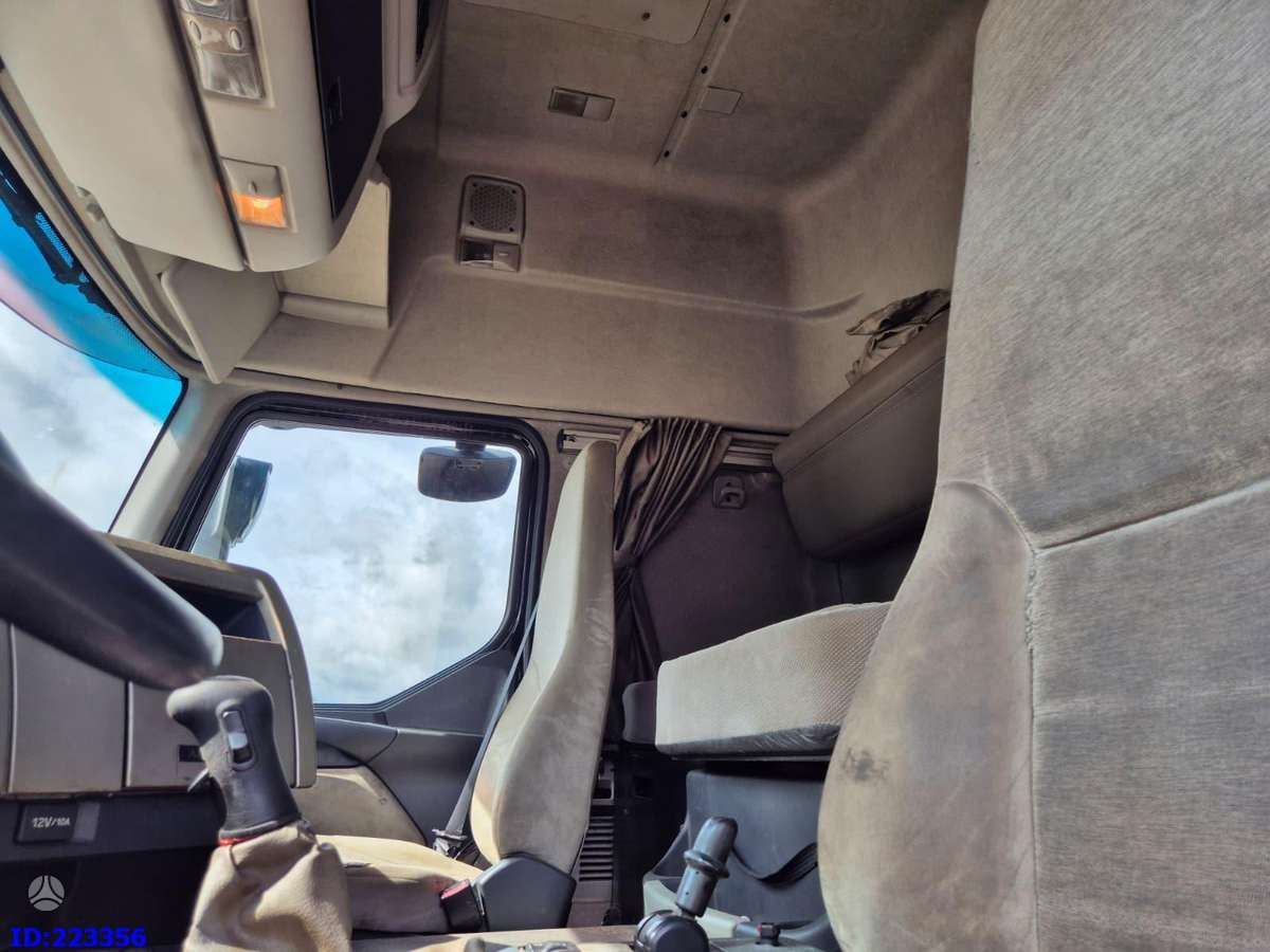 Renault Premium 440 6x2 Manual, single sleeper