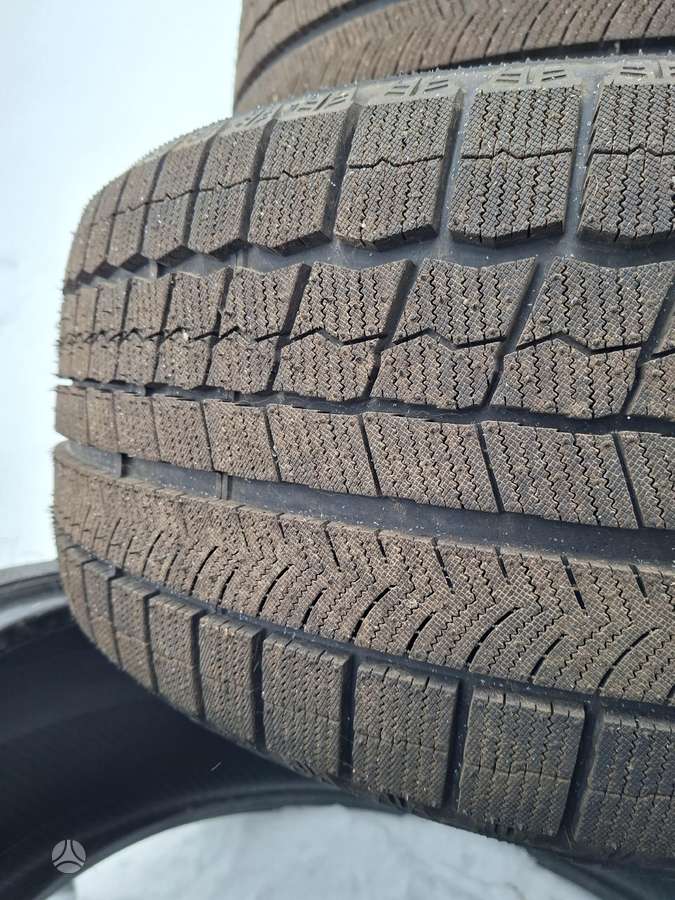 Nankang, winter 275/35 R21