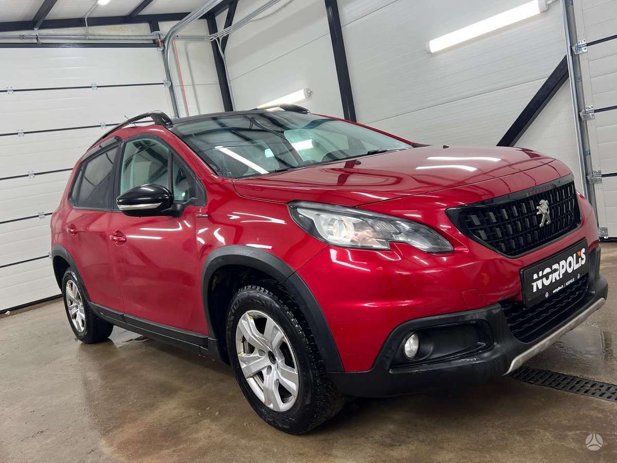 Peugeot 2008, 1.2 l., hatchback