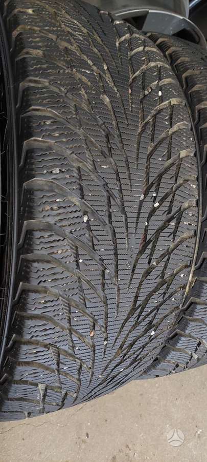 Nokian, winter 225/45 R19