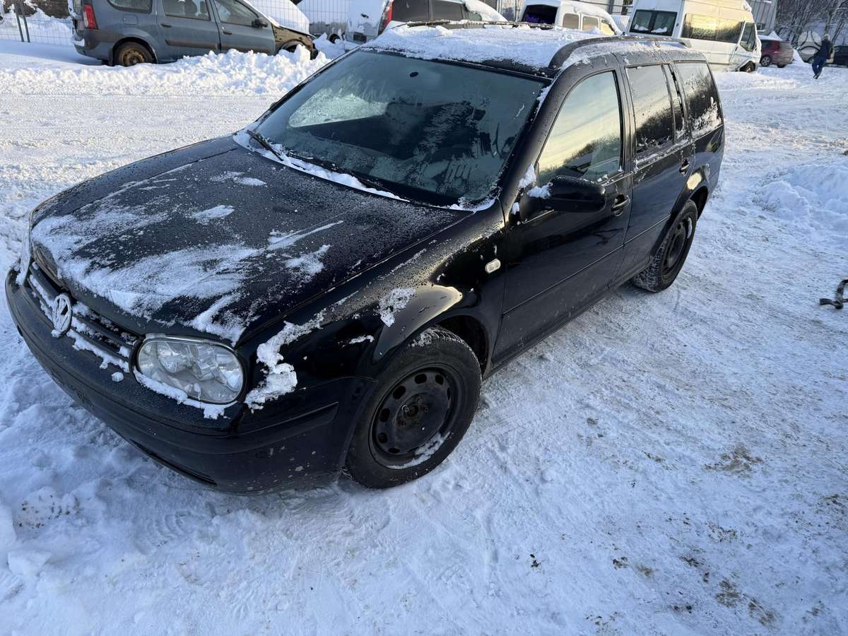 Volkswagen Golf Minsko pl 33a 5 angaras