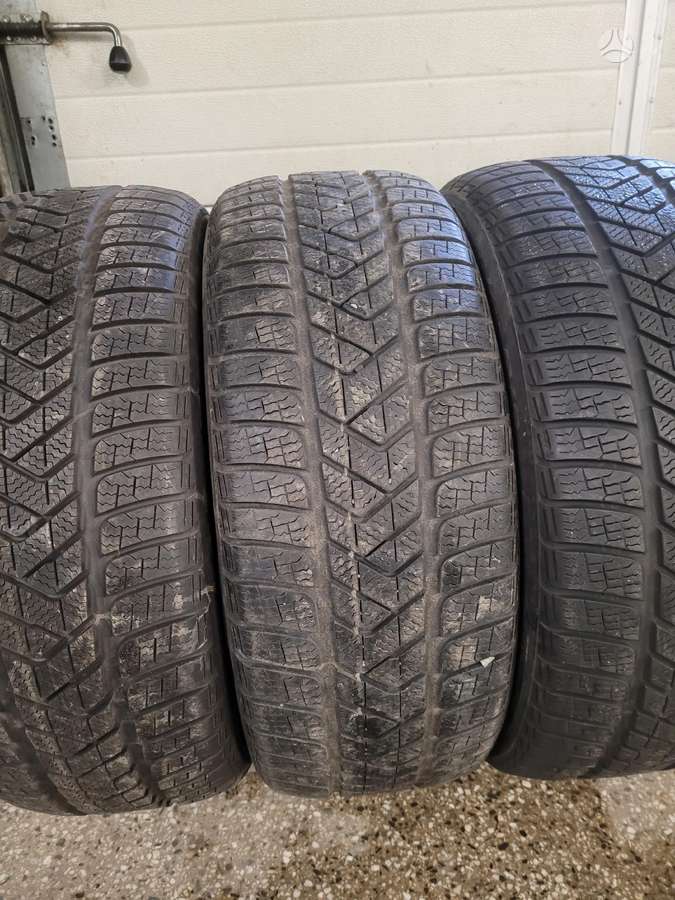 Pirelli Sottozero3, winter 245/45 R19