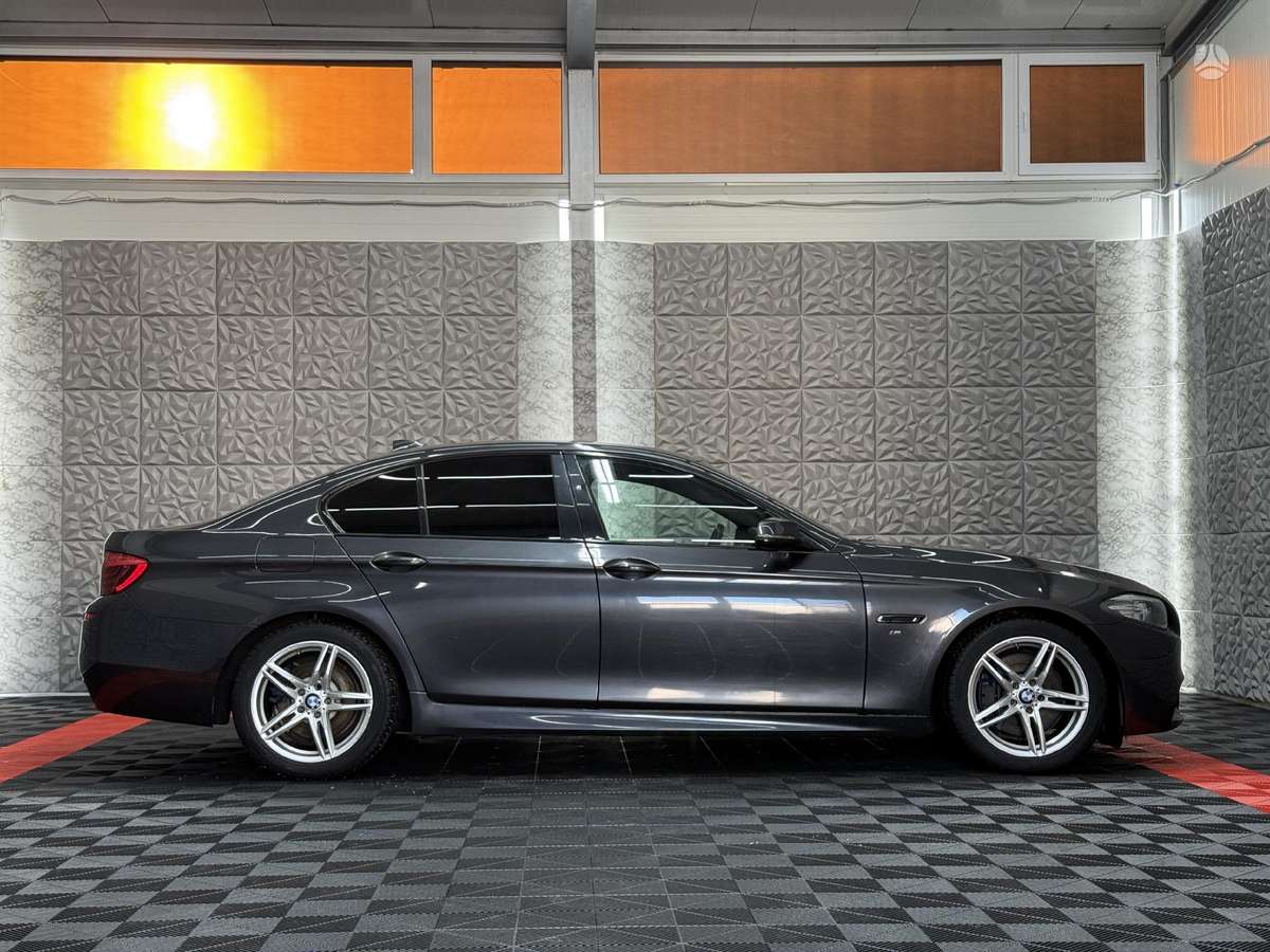 BMW 525, 2.0 l., Седан