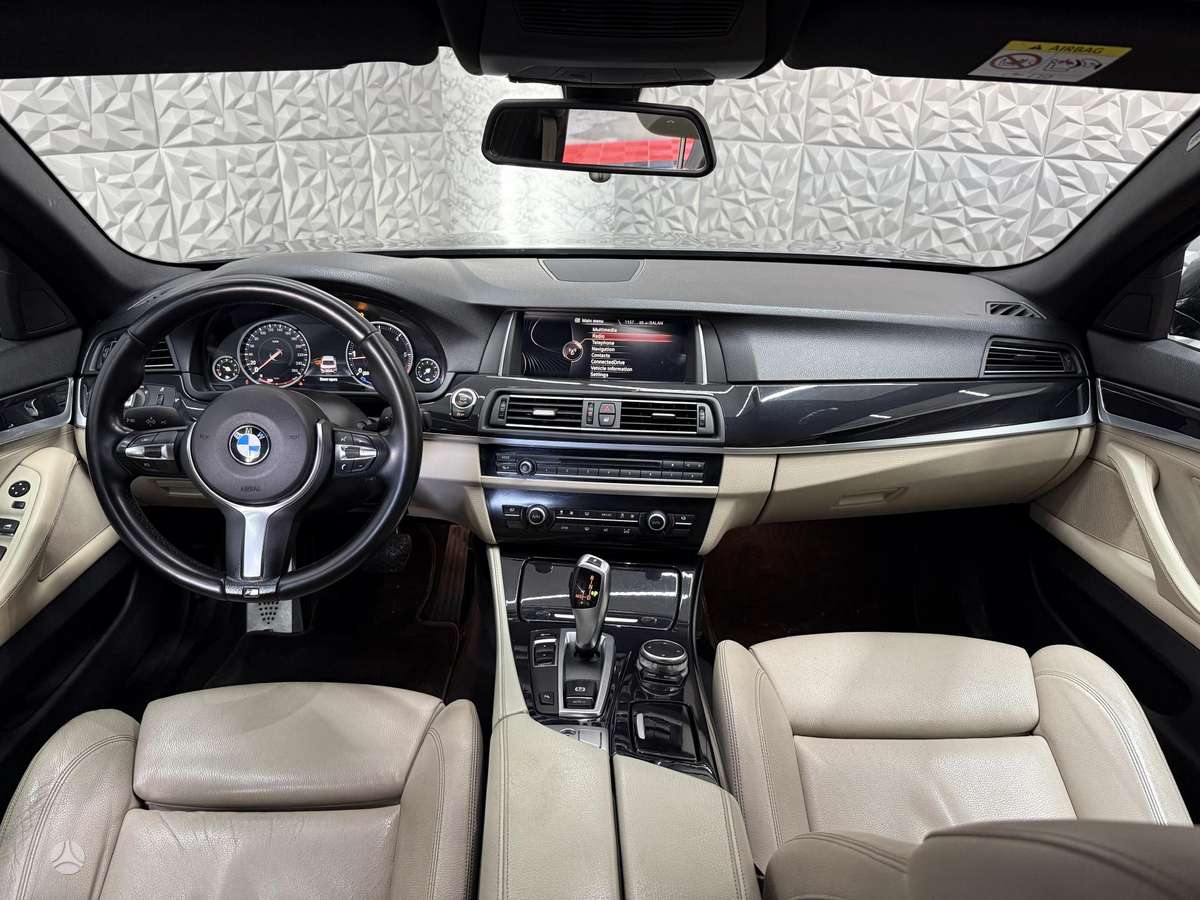 BMW 525, 2.0 l., Седан