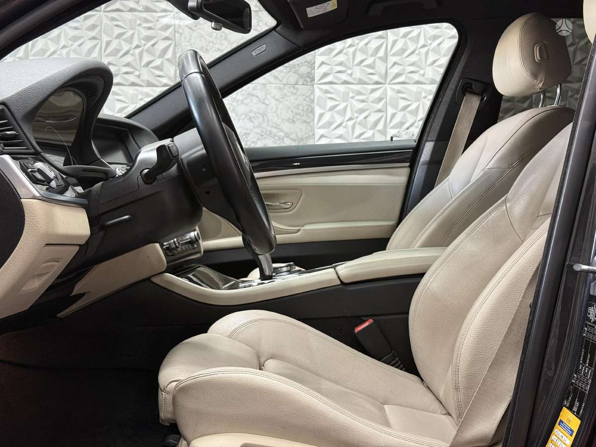BMW 525, 2.0 l., Седан
