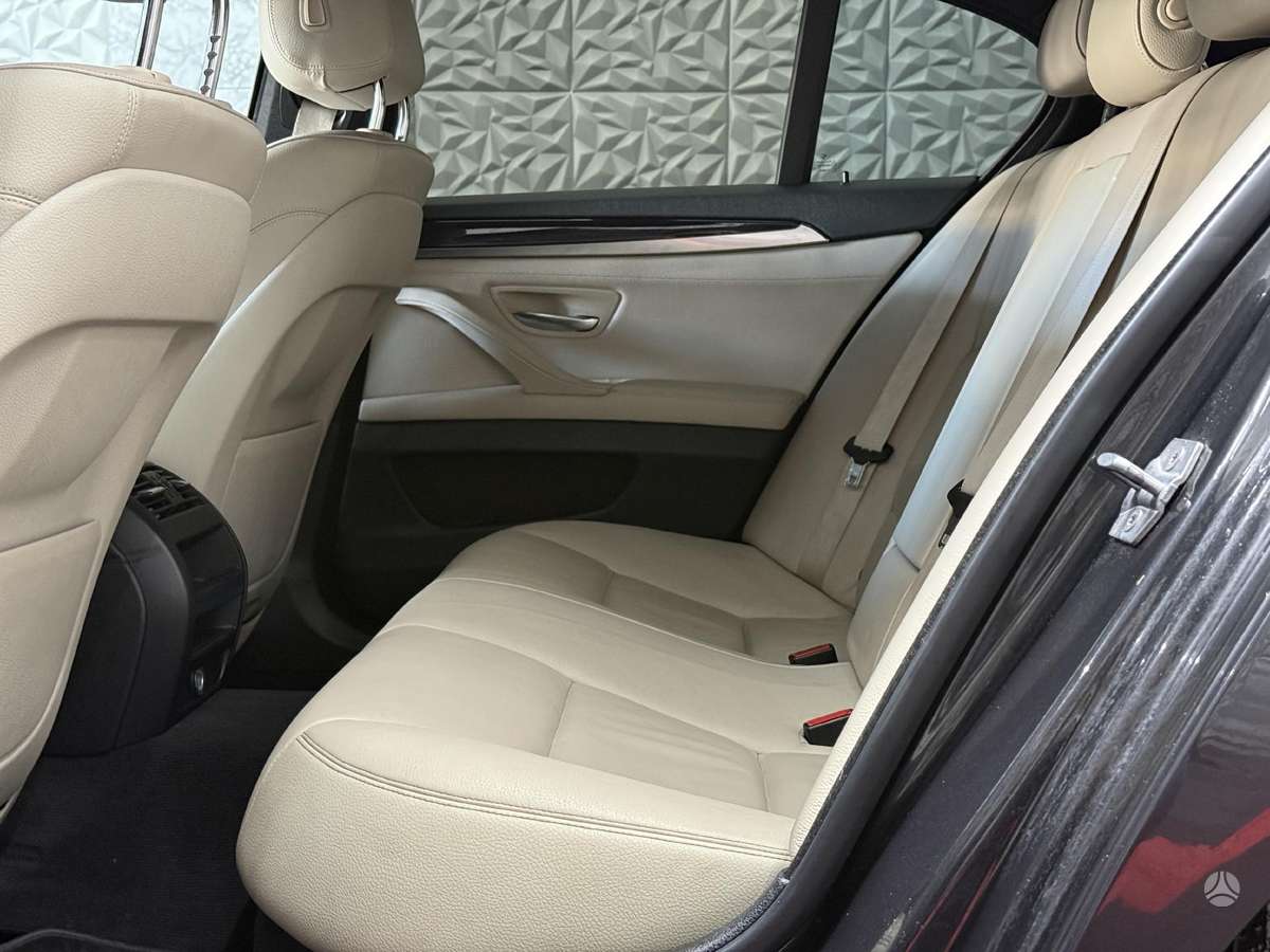 BMW 525, 2.0 l., Седан
