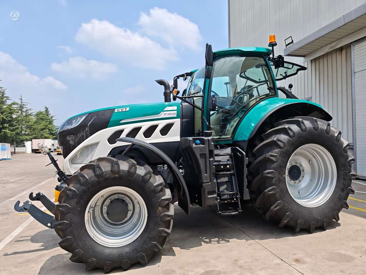 Aupax 7240, тракторы