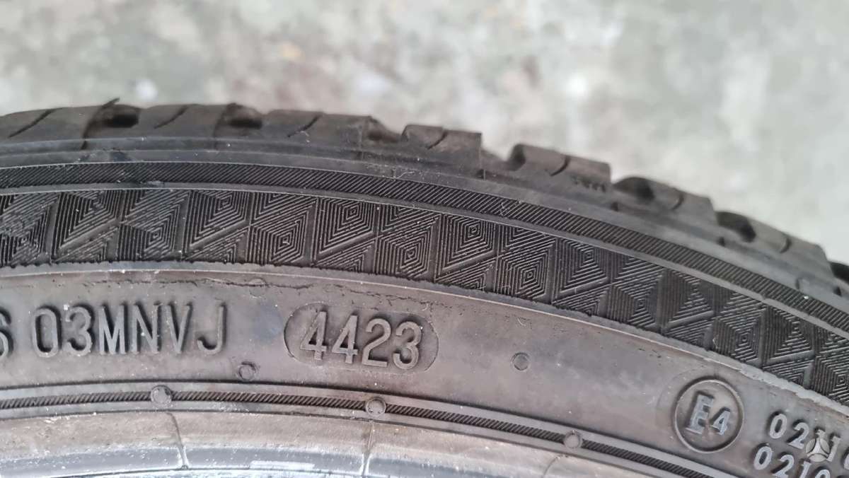Semperit Allseason - Grip, всесезонные 225/40 R18