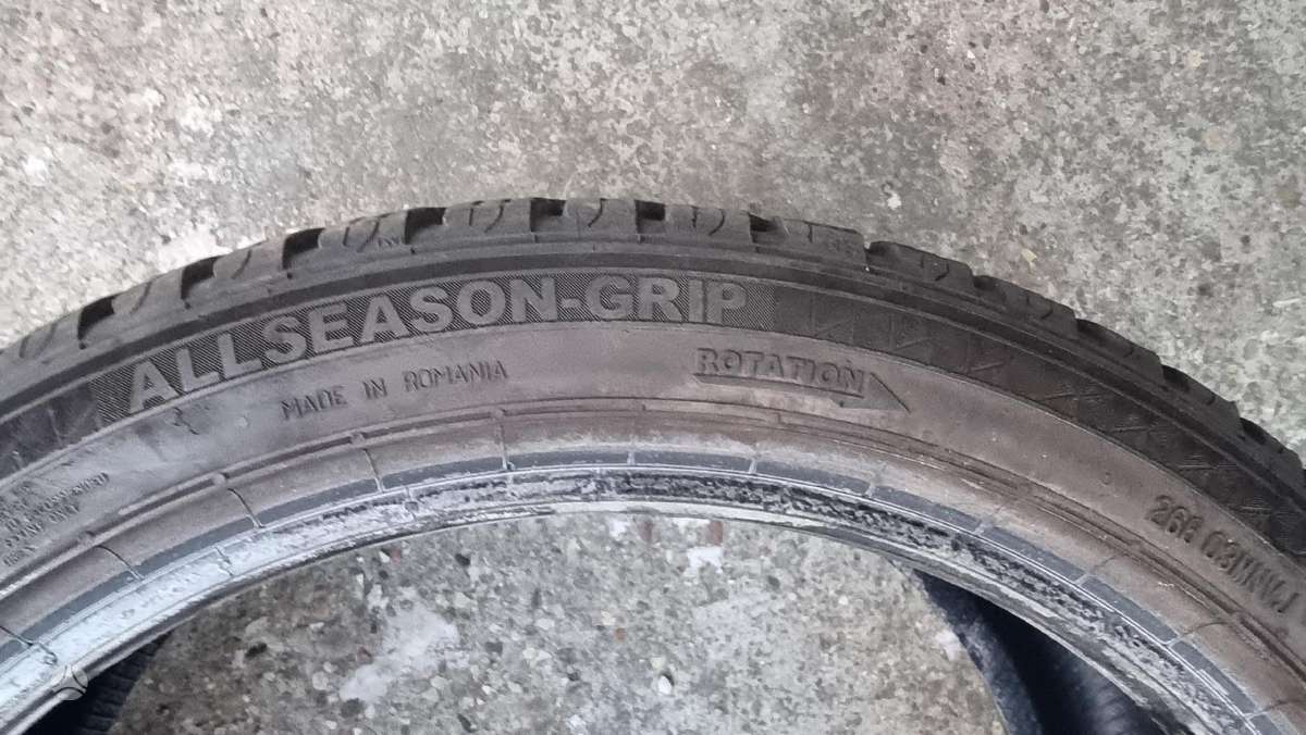 Semperit Allseason - Grip, всесезонные 225/40 R18