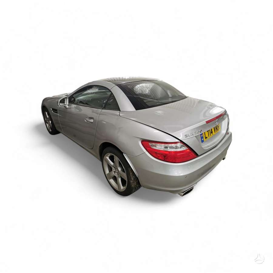 Mercedes-Benz SLK250 по частям