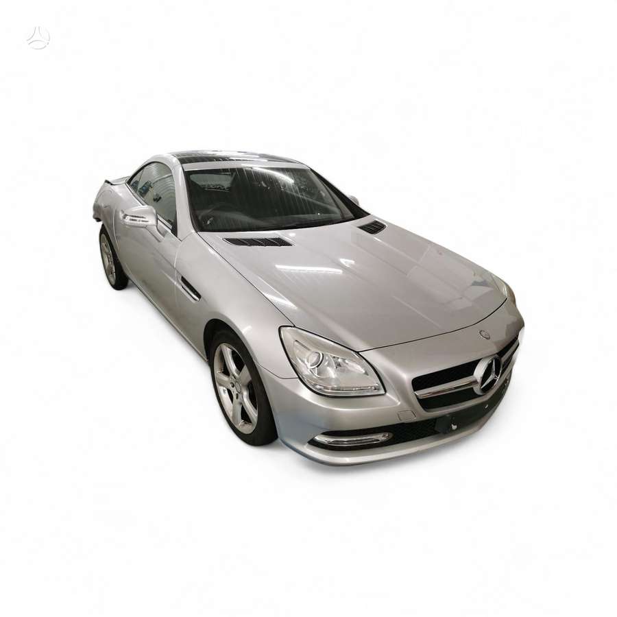 Mercedes-Benz SLK250 по частям