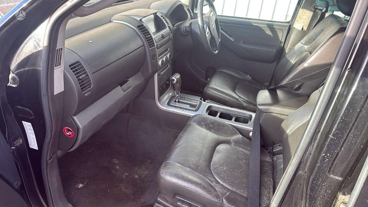 Nissan Navara, off-road / crossover