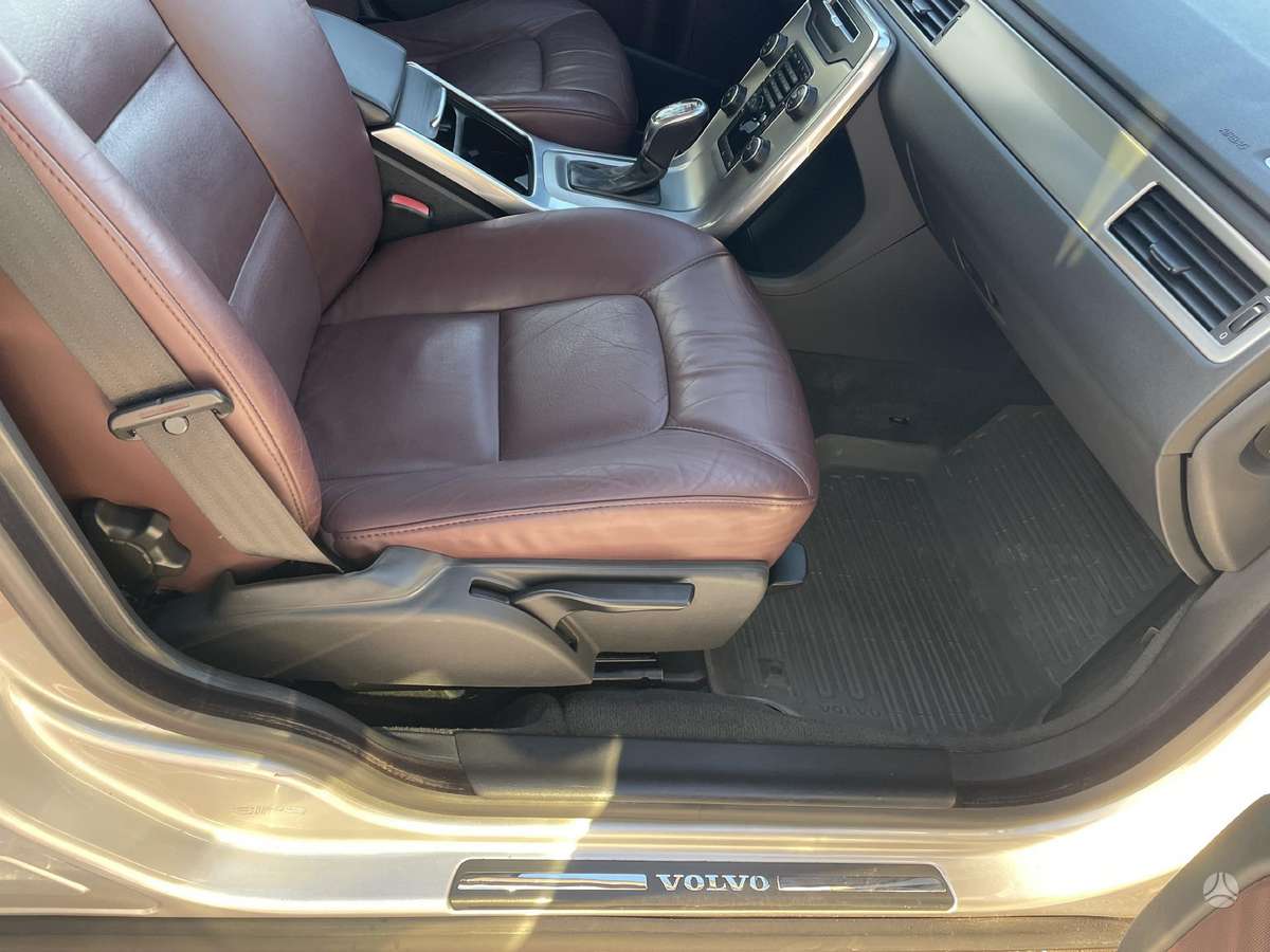 Volvo S80, 2.0 l., Седан