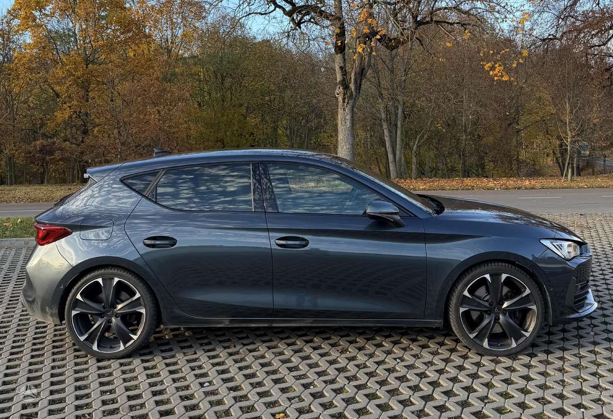 Cupra Leon, 2.0 l., Хэтчбек