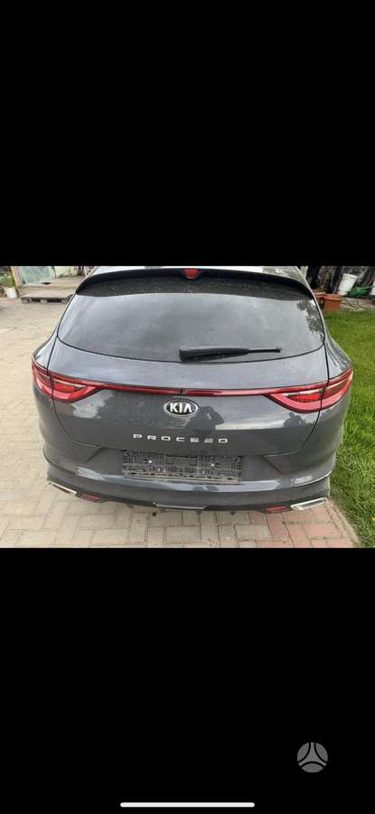 Kia ProCeed rezerves daļās. G4fj engine