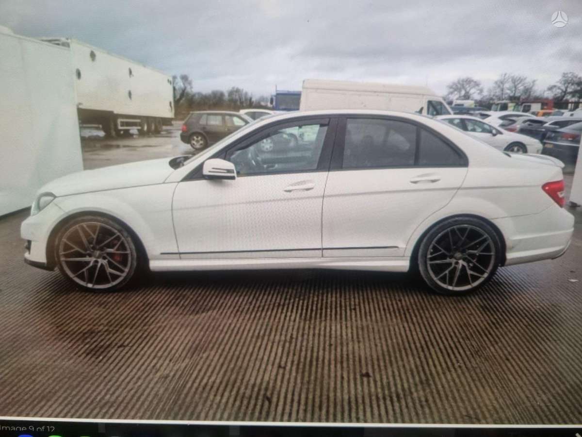 Mercedes-Benz C250