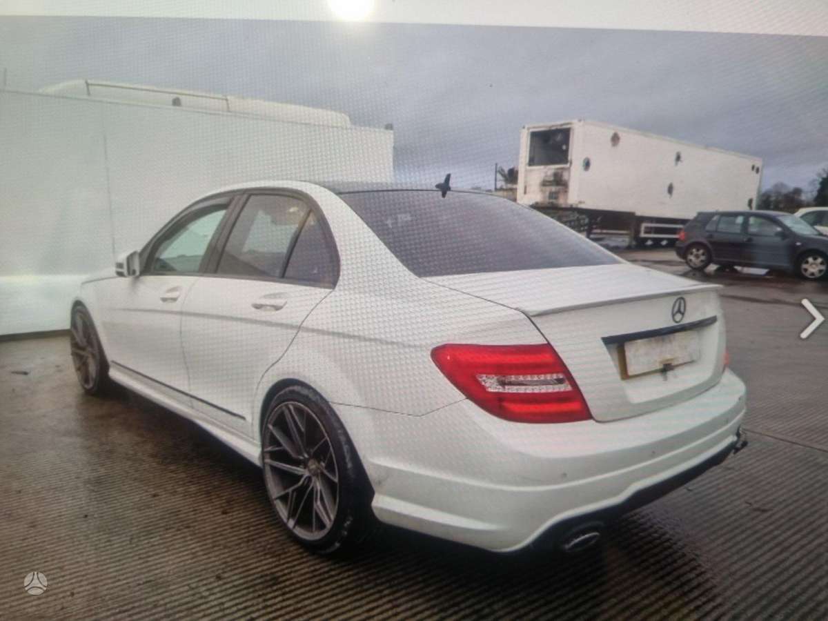 Mercedes-Benz C250