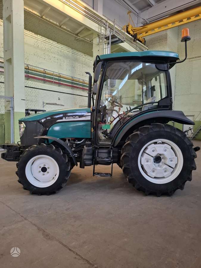 ARBOS 3055, traktori