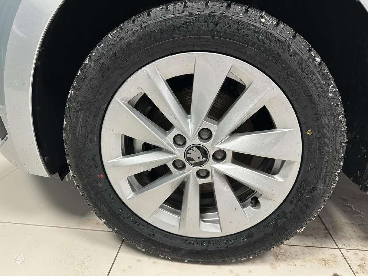 Skoda Scala, 1.0 l., hatchback
