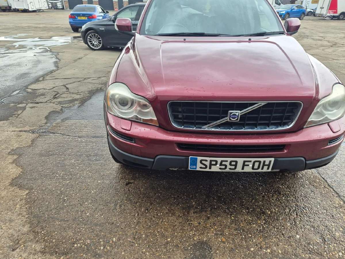 Volvo XC90 Spalva 454 rida 240km