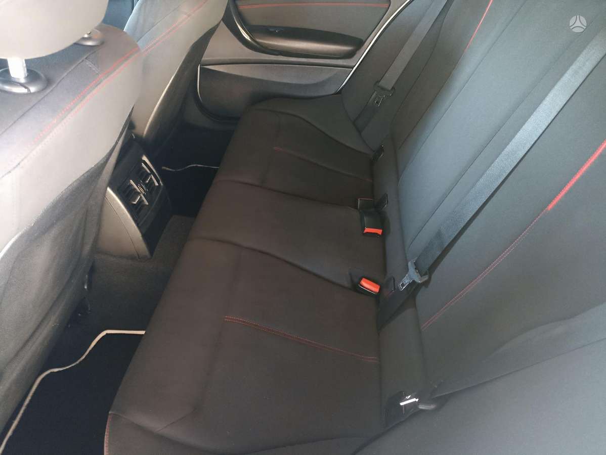 BMW 118, 2.0 l., hatchback