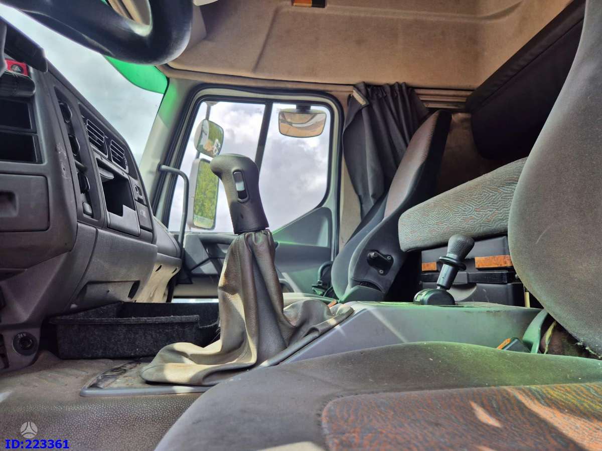 Renault Premium 420 6x2 Manual, single sleeper