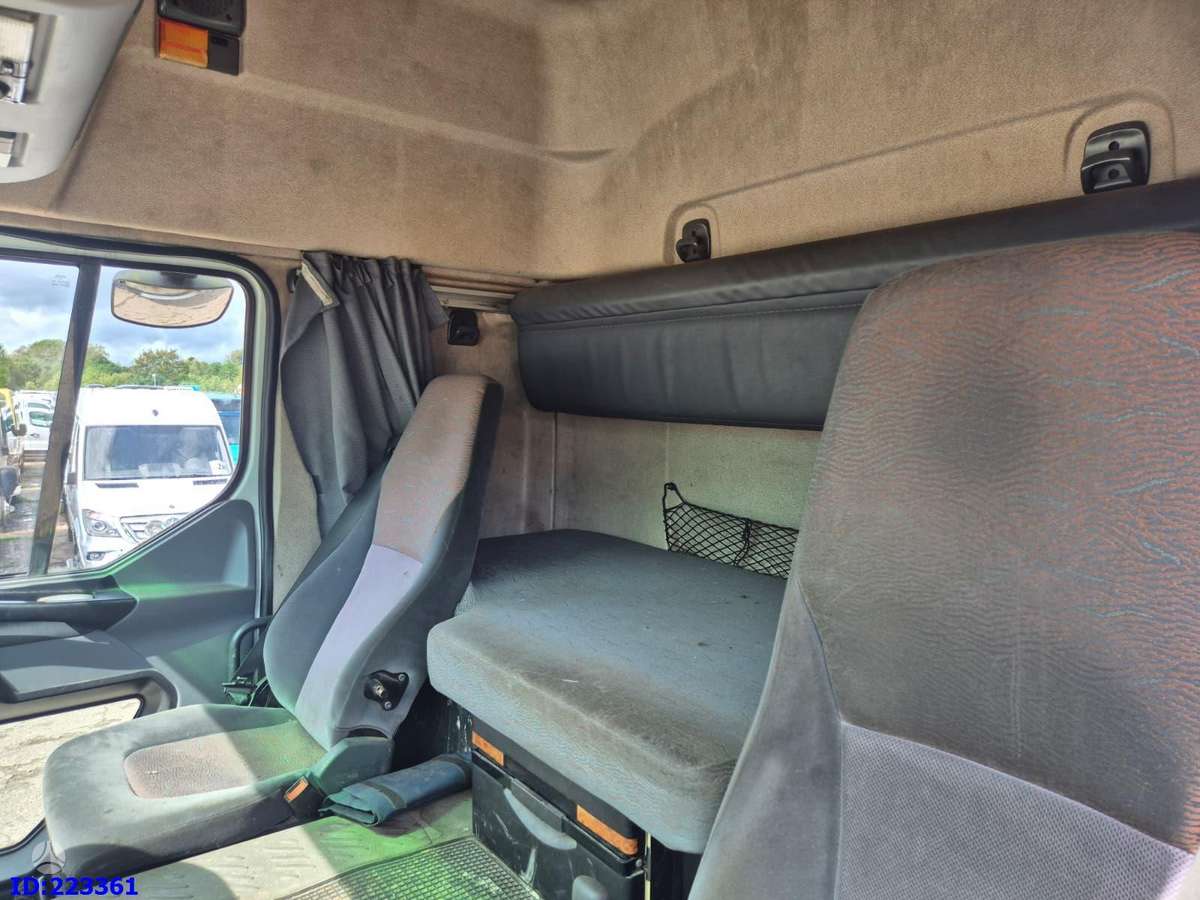 Renault Premium 420 6x2 Manual, single sleeper