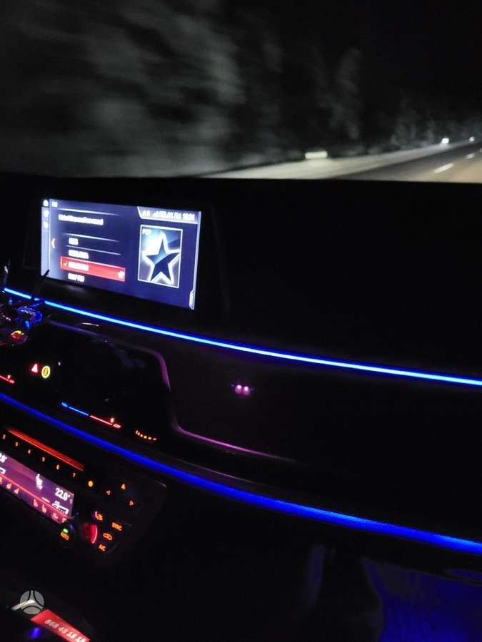 BMW 740, 3.0 l., Седан