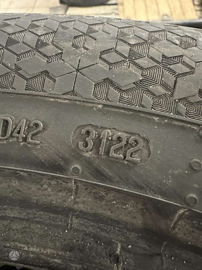 Continental, зимние 265/50 R19