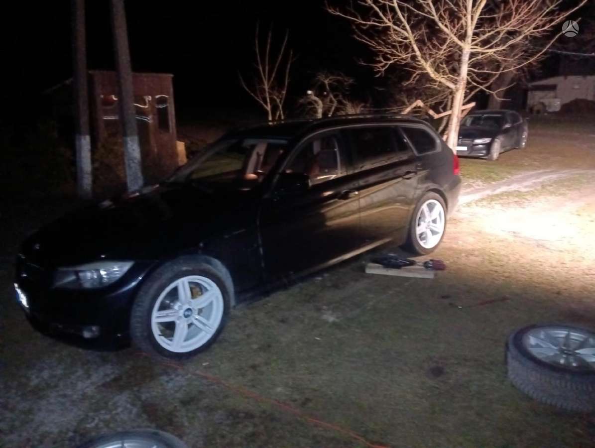 BMW 320, Hhhy, Variklis deze geri