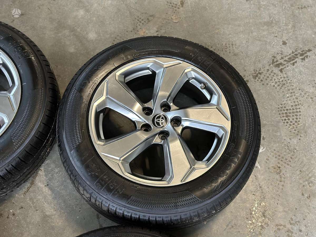 Toyota RAV4, легкосплавные , R18