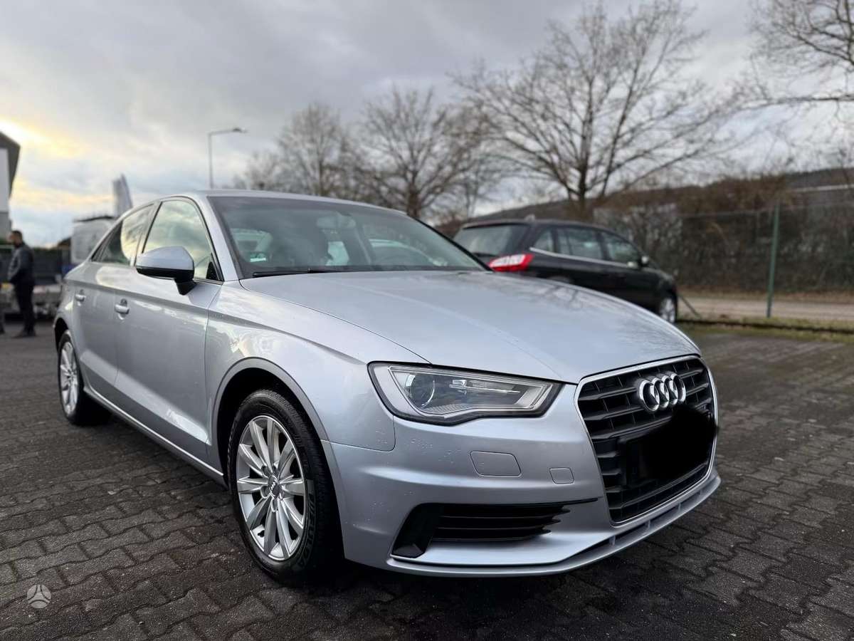 Audi A3 Audi a3 sedanas dalimis