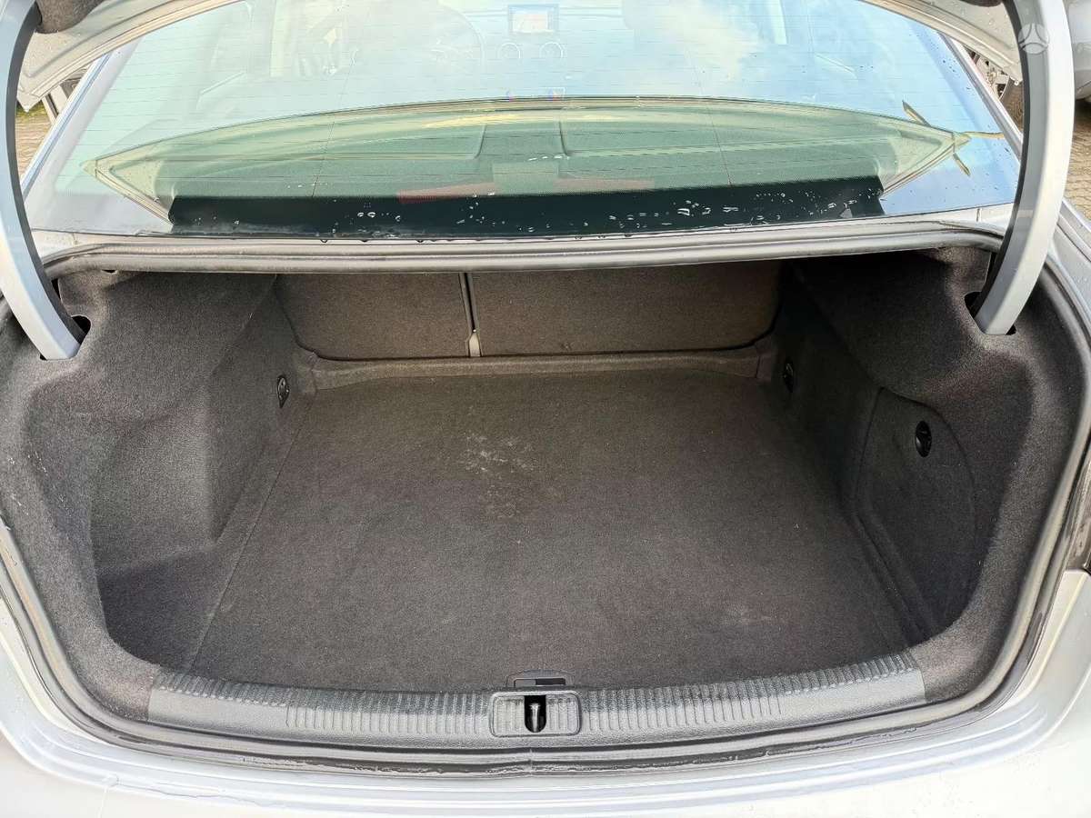 Audi A3 Audi a3 sedanas dalimis