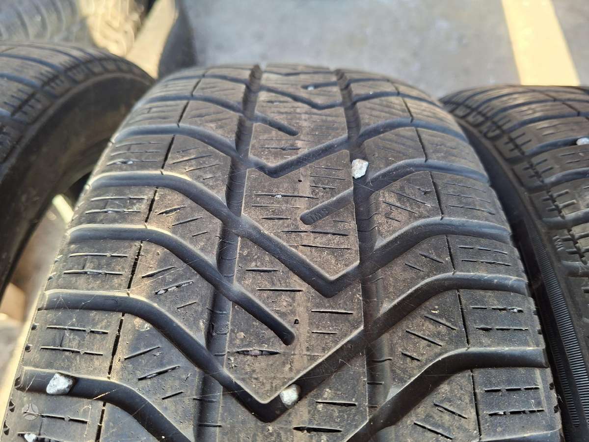 Pirelli, žieminės 195/55 R17