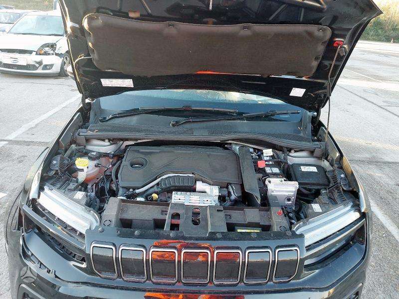 Jeep Avenger по частям