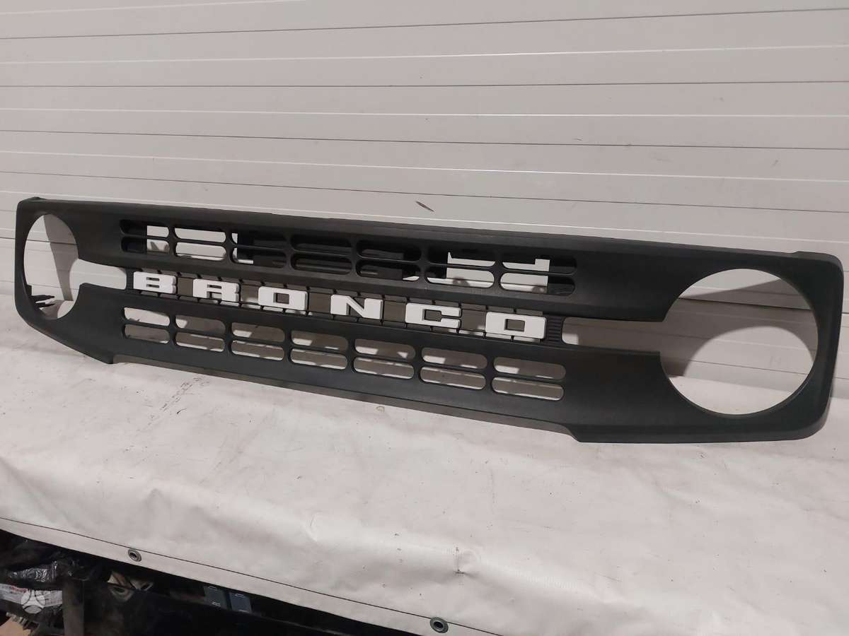 Ford Bronco радиаторная решётка
