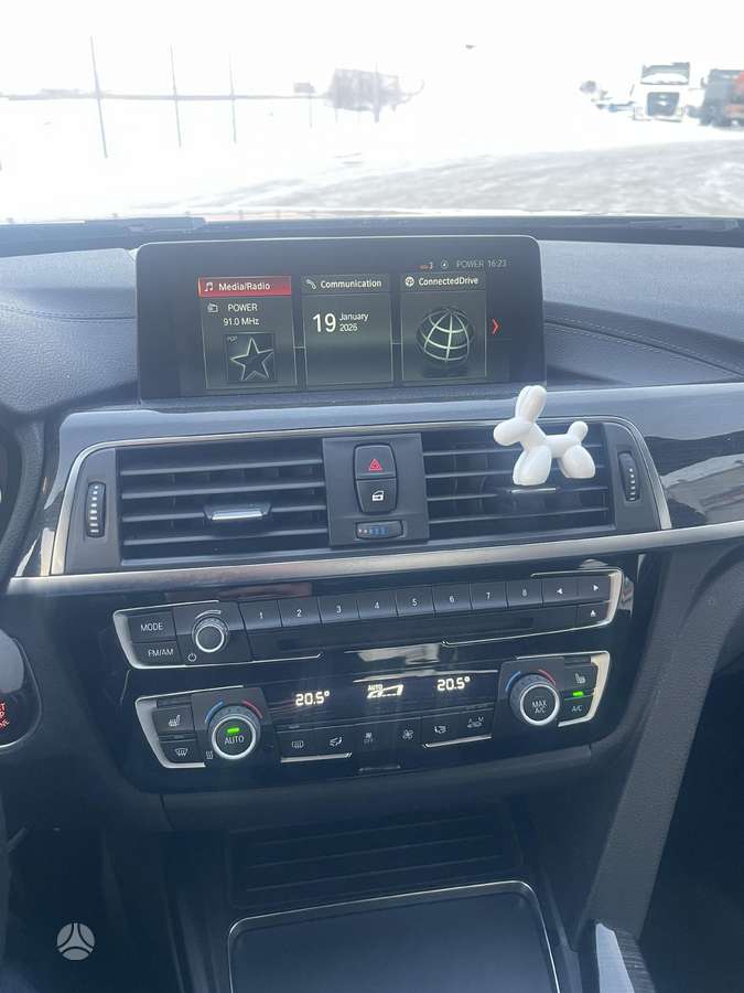 BMW 328, 2.0 l., Седан
