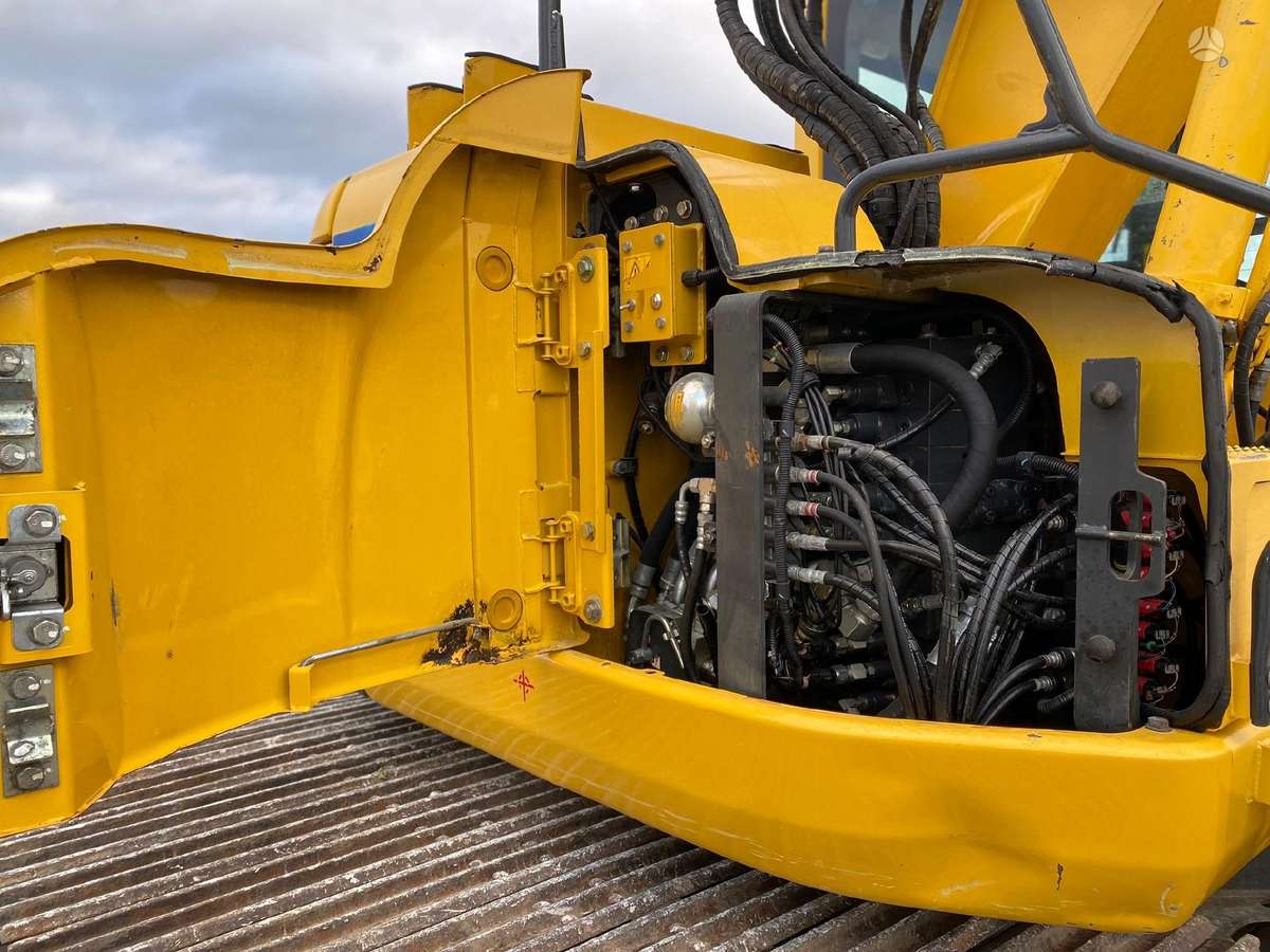 Komatsu PC 138 US-8 BOGMASTER, экскаваторы