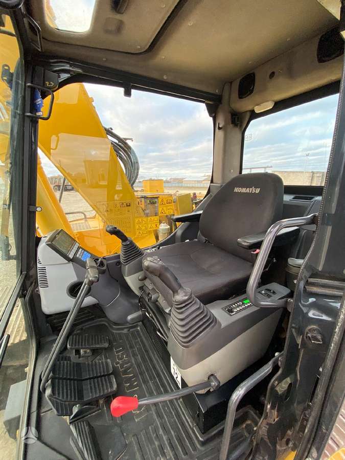 Komatsu PC 138 US-8 BOGMASTER, экскаваторы
