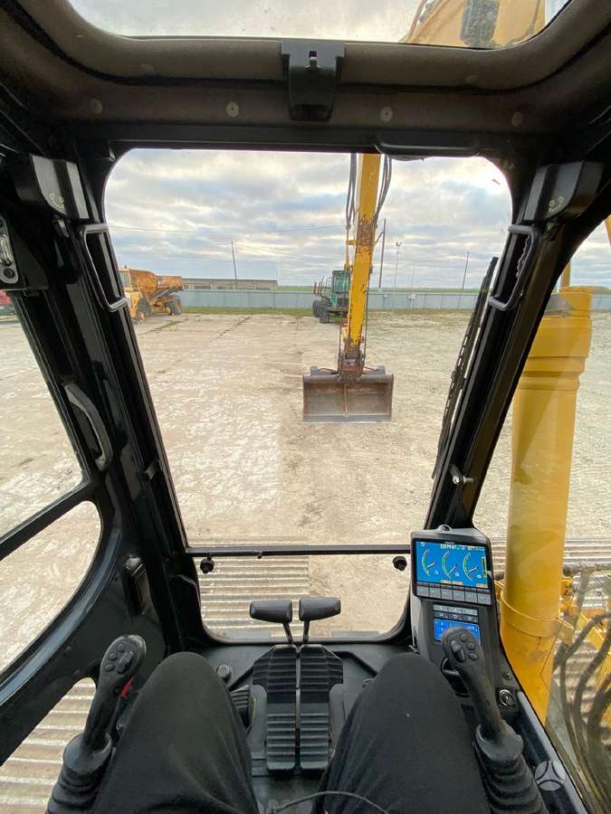 Komatsu PC 138 US-8 BOGMASTER, экскаваторы
