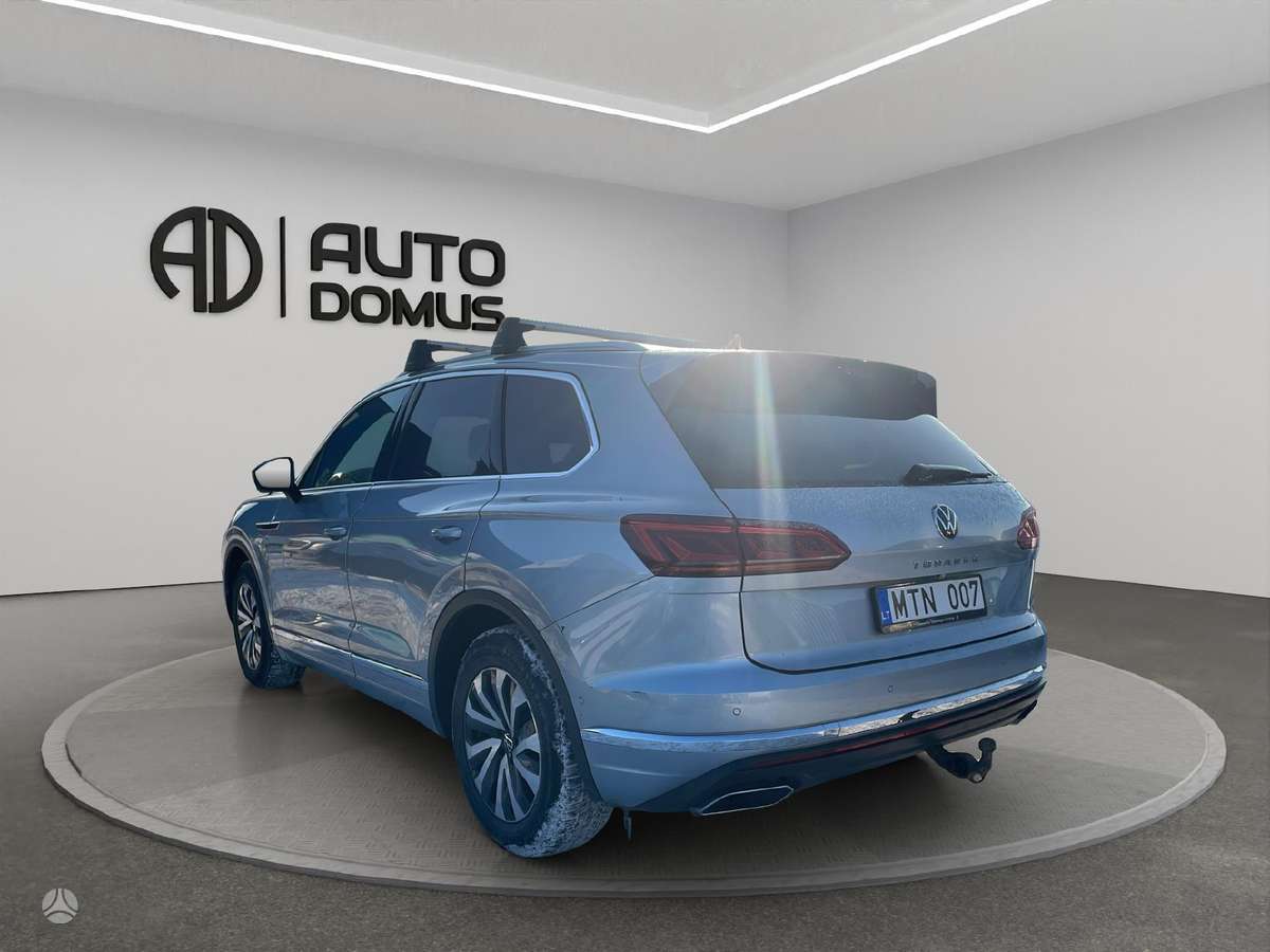 Volkswagen Touareg - 4