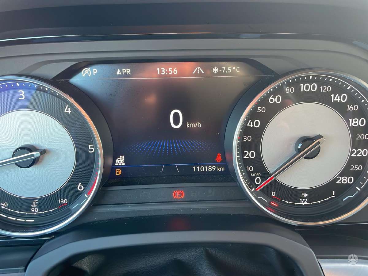 Volkswagen Touareg - 10