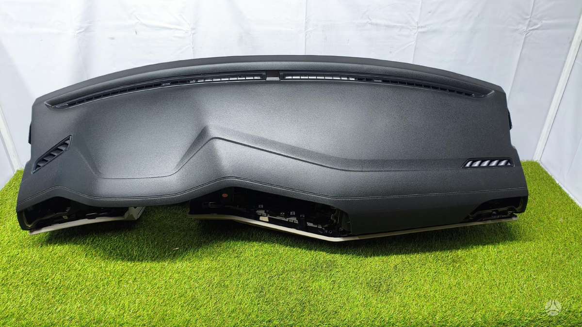 Volkswagen Jetta по частям. id 70292