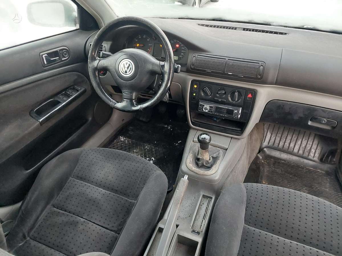 Volkswagen Passat - 6