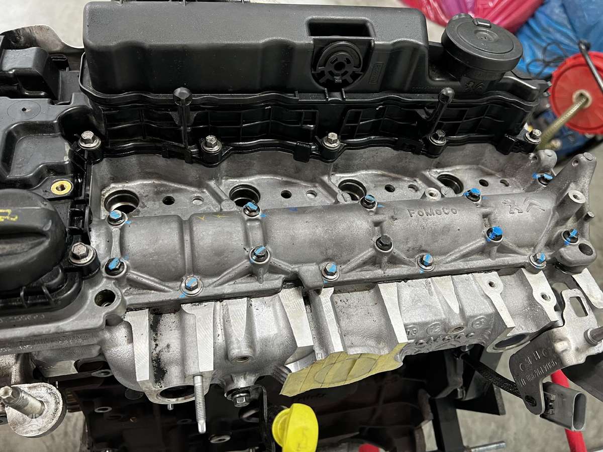 Peugeot 5008, DW10F AHX, engine