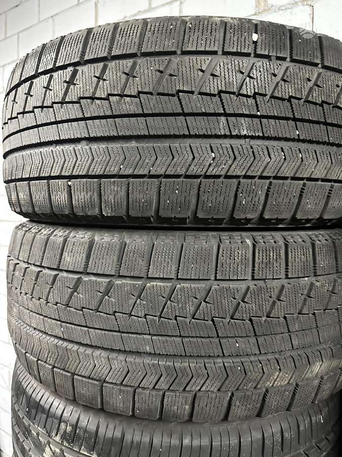 Bridgestone, winter 235/50 R18