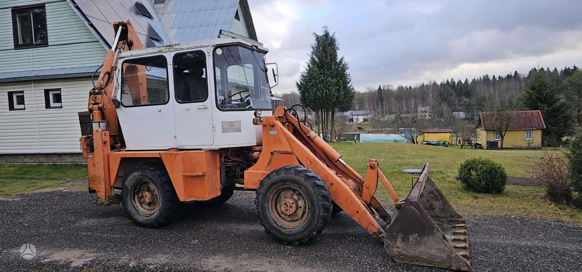 Schaeff 932, frontālie iekrāveji
