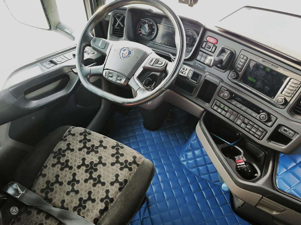 Scania S460, single sleeper