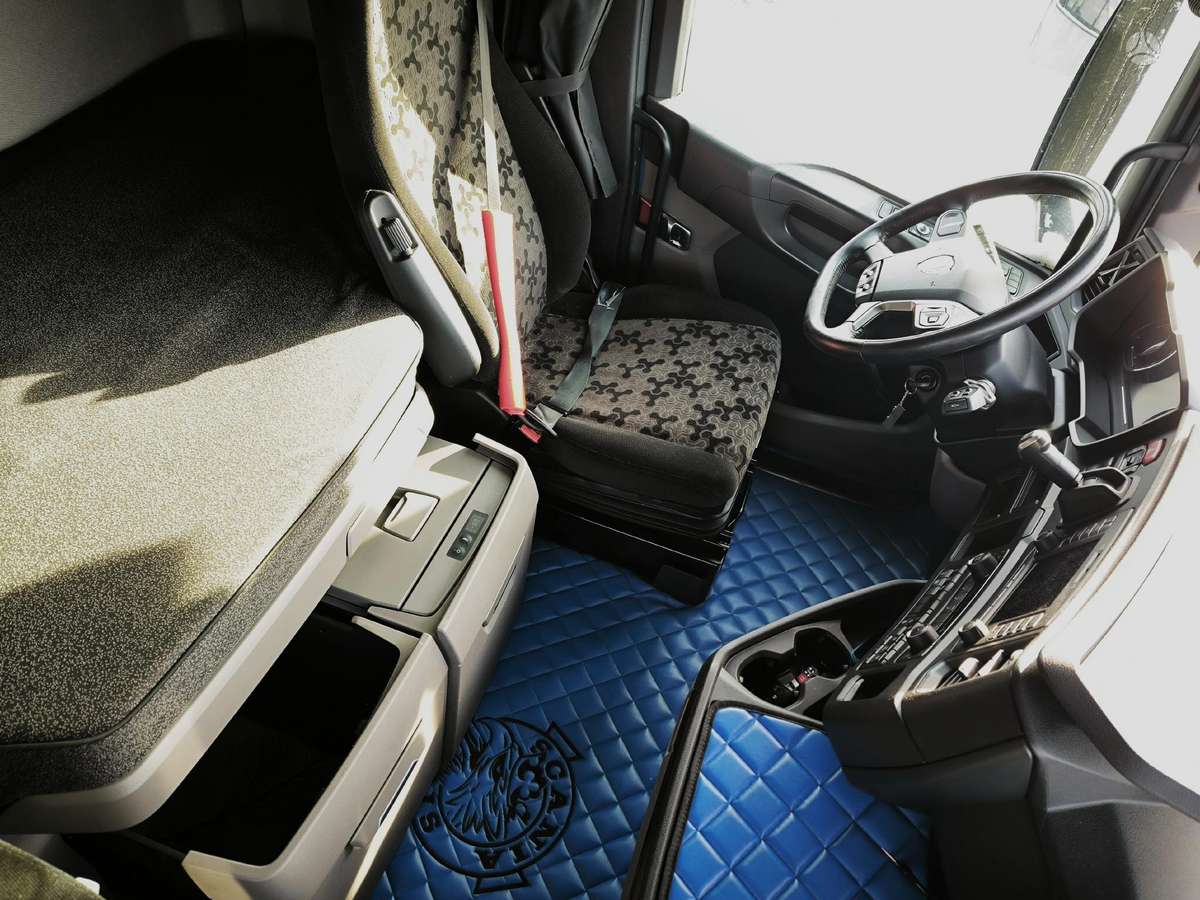 Scania S460, single sleeper